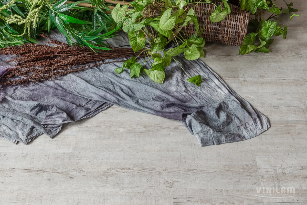 Виниловые полы Виниловый ламинат Vinilam Дуб Форст 8591