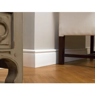 Плинтус напольный NMC FL4 WALLSTYL