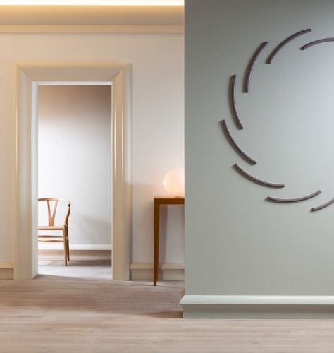 Отделка стен и потолка Плинтус Orac Decor SX167 2000х173х43 мм