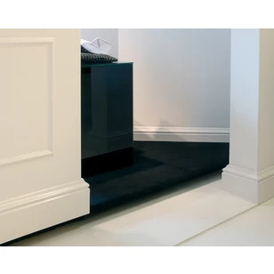 Плинтус Orac Decor SX118 2000х138х18 мм