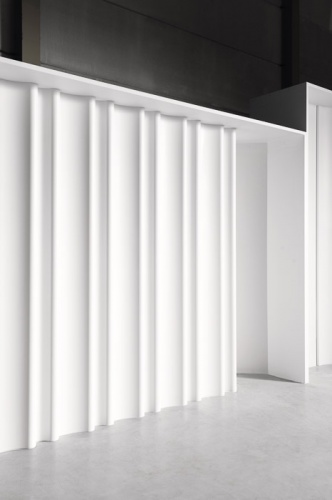 Отделка стен и потолка Молдинг Orac Decor Р3071 2000х372х76 мм