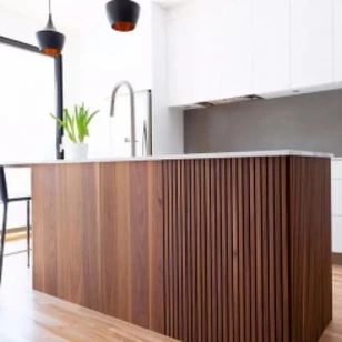 Реечная панель WellMaker ПН-43 НФ Дуб 12х123х2800 мм