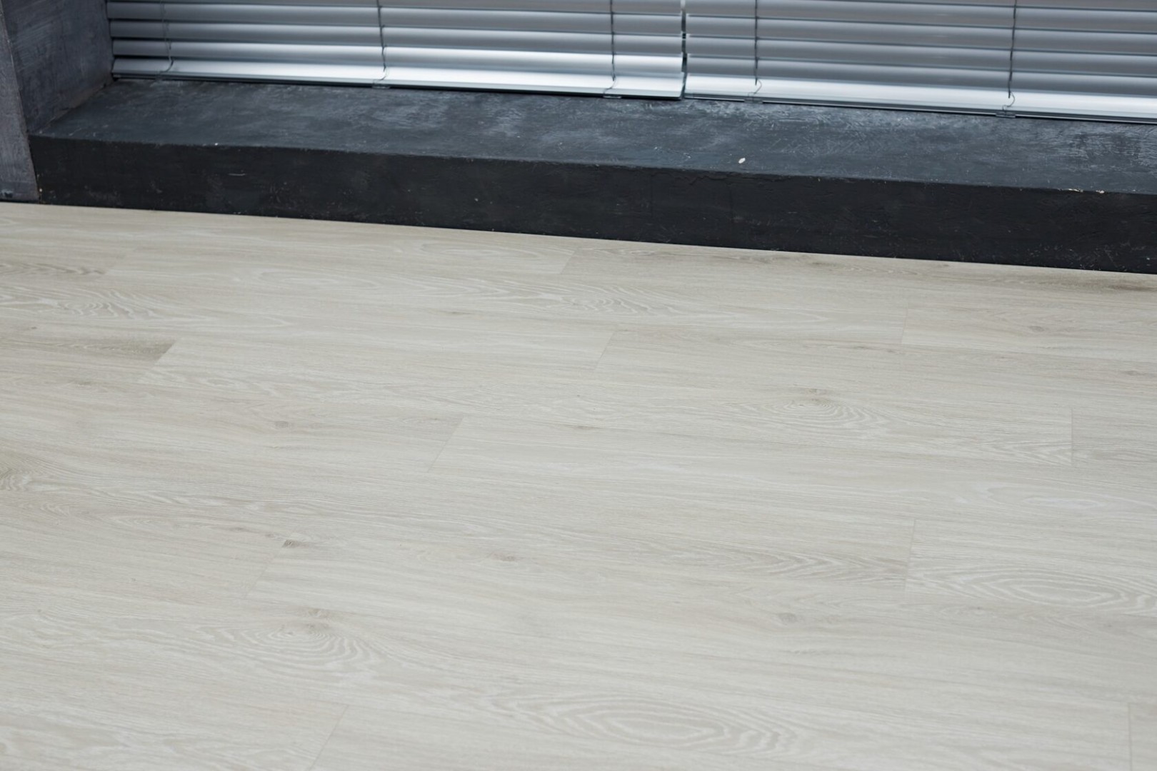 SPC Ламинат SPC ламинат Steinholz Element Вассер STH045E