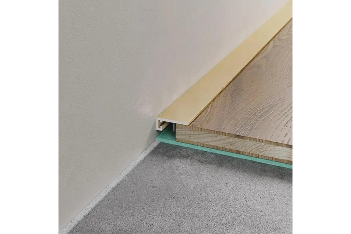 Отделка стен и потолка Микроплинтус LACONISTIQ micro 15 classic Золото анодированное (15х5х2450мм) 7 зажимов в комплекте