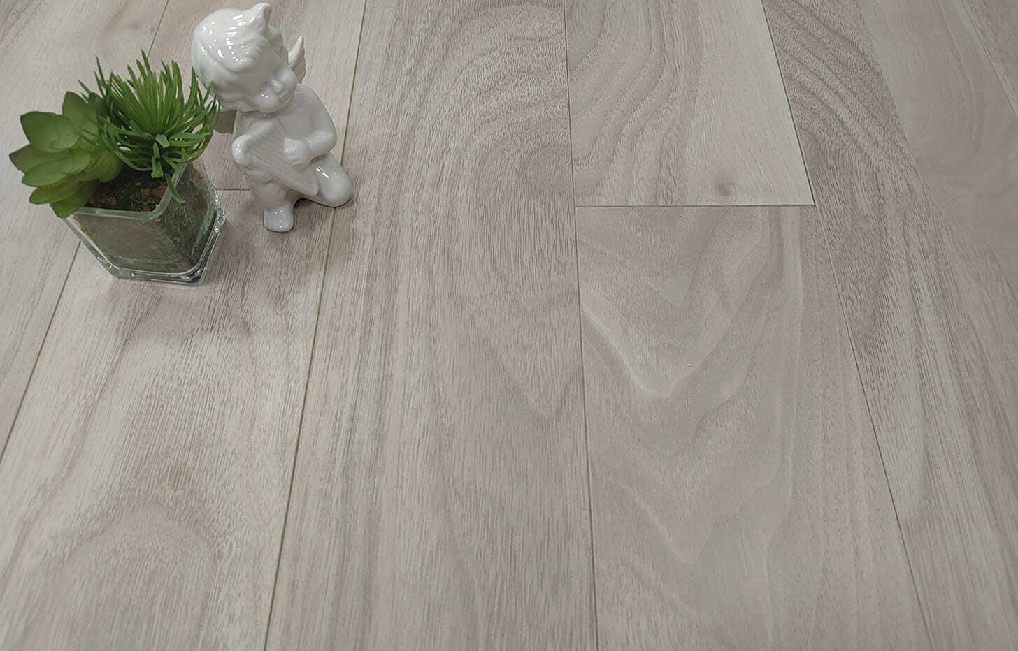 Ламинат Ламинат Floor Fort Орех Говард 19023-18 MP