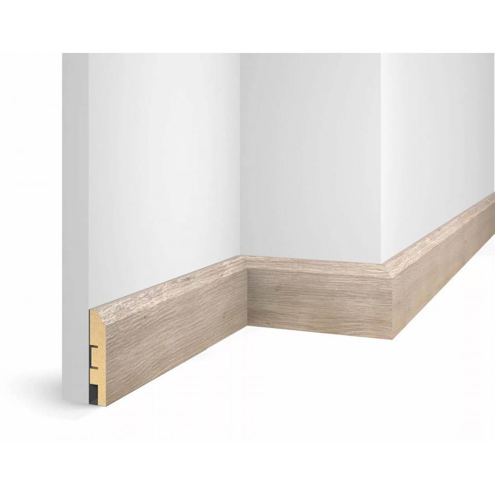 Отделка стен и потолка Плинтус Cosca Decor WP07, экошпон, дуб Антик белый 80х16х2400 мм